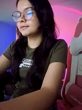 azumiichan online show from September 10, 2025, 12:10 am