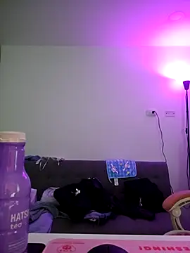 azumiichan online show from November 13, 2025, 2:10 am