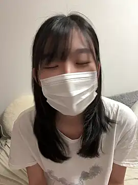 Snapshot of -Rinka- chatting on October 7, 2025, 1:08 pm -Rinka- online show from October 7, 2025, 1:08 pm