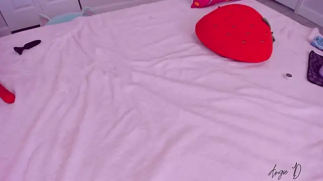 Snapshot of AngieDaniels1 chatting on January 29, 2025, 3:58 pm AngieDaniels1 online show from January 29, 2025, 3:58 pm