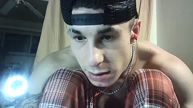 Snapshot of --D-a-D-D-y- chatting on December 27, 2024, 7:08 am --D-a-D-D-y- online show from December 27, 2024, 7:08 am
