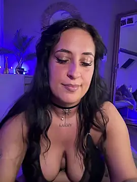 Snapshot of CarolaDrago chatting on March 5, 2026, 10:06 pm CarolaDrago online show from March 5, 2026, 10:06 pm