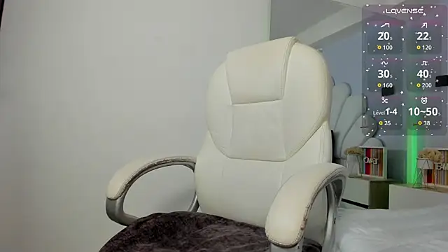 Snapshot of ginebra_ness chatting on September 19, 2025, 1:01 pm ginebra ness online show from September 19, 2025, 1:01 pm