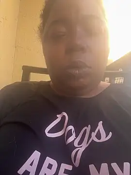 JCCaramelbarbie1 online show from May 11, 2026, 1:17 pm