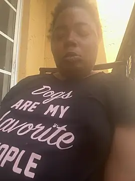 JCCaramelbarbie1 online show from May 12, 2026, 3:09 pm
