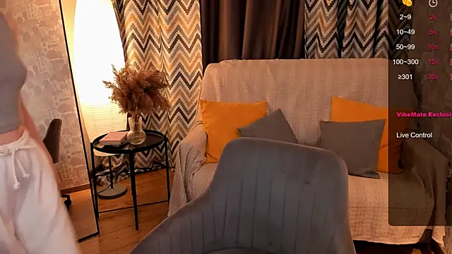 LanaBlu  online show from December 8, 2024, 5:18 am