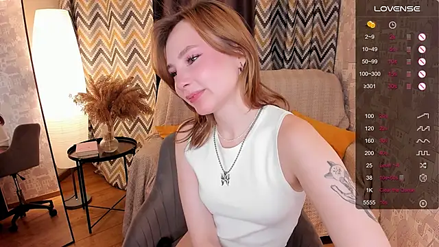 LanaBlu  online show from January 17, 2025, 5:11 am