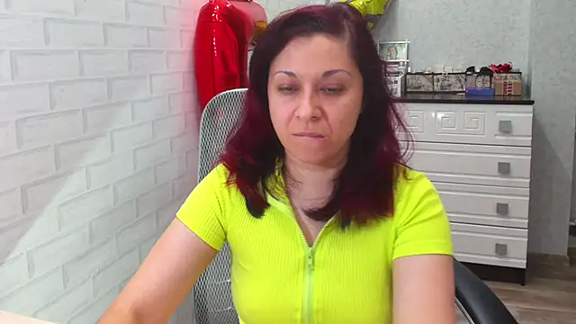 Snapshot of TeasyLana chatting on March 18, 2025, 4:04 am TeasyLana online show from March 18, 2025, 4:04 am