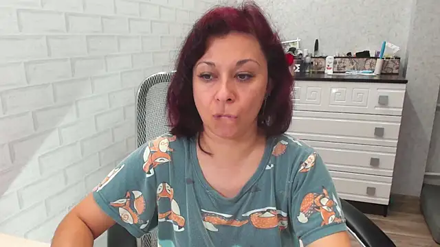 TeasyLana online show from November 17, 2025, 6:41 am