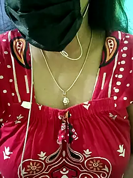 Snapshot of Aishu-tamil09 chatting on February 12, 2025, 7:56 pm Aishu-tamil09 online show from February 12, 2025, 7:56 pm