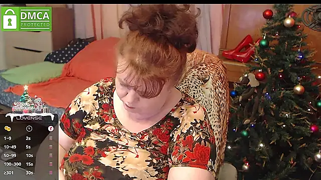 Snapshot of RoseRed69 chatting on January 7, 2025, 5:12 am RoseRed69 online show from January 7, 2025, 5:12 am