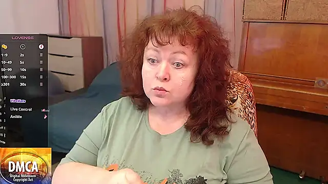 Snapshot of RoseRed69 chatting on February 12, 2025, 7:02 am RoseRed69 online show from February 12, 2025, 7:02 am