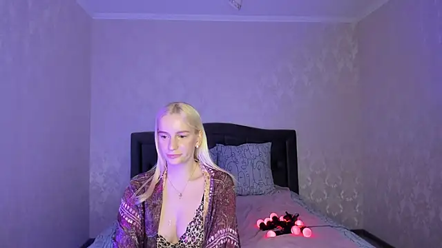 Amanda054 online show from March 6, 2025, 12:10 am