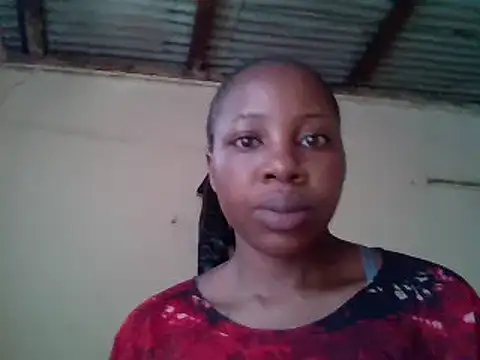 Snapshot of Queen_loveer chatting on February 25, 2025, 7:52 am Queen loveer online show from February 25, 2025, 7:52 am