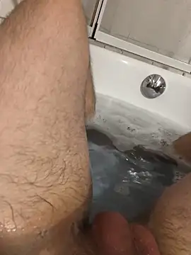 wixxer872302 online show from January 6, 2026, 4:05 am