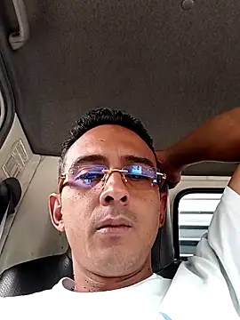 paisa233 online show from October 27, 2025, 4:22 pm