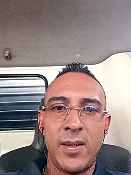 paisa233 online show from January 13, 2026, 8:47 pm