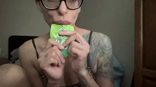 myloveforyouu online show from February 27, 2026, 2:06 pm