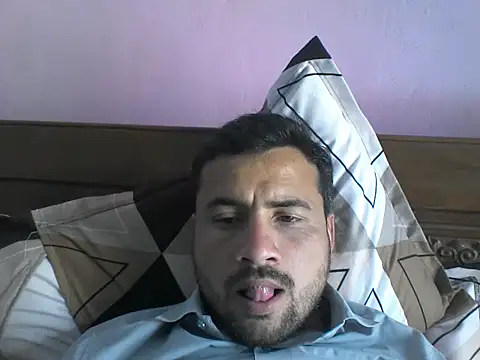 Snapshot of lallantoplonda chatting on February 20, 2026, 7:43 am lallantoplonda online show from February 20, 2026, 7:43 am