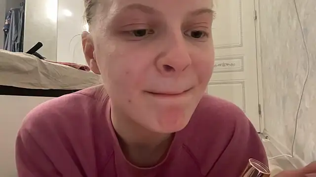 wrenlie online show from March 24, 2026, 8:25 pm