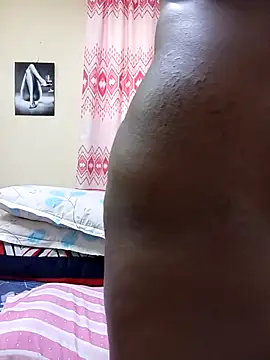 Sexyxcurves online show from December 14, 2025, 8:30 am