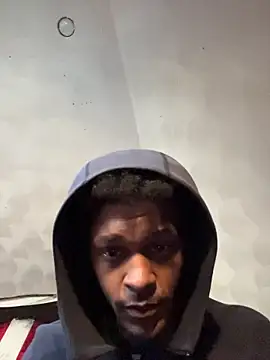 rayyymack online show from October 3, 2025, 1:08 pm