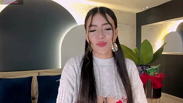 Snapshot of ValeriaRiveraX chatting on December 24, 2024, 6:55 am ValeriaRiveraX online show from December 24, 2024, 6:55 am