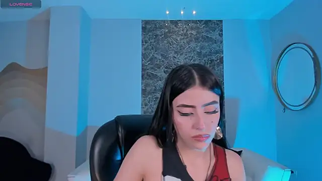 Snapshot of ValeriaRiveraX chatting on March 14, 2025, 10:29 am ValeriaRiveraX online show from March 14, 2025, 10:29 am