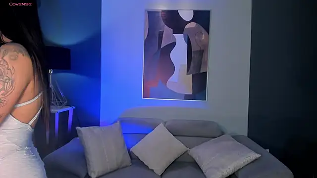 MariaHerrera  online show from February 25, 2026, 9:13 pm