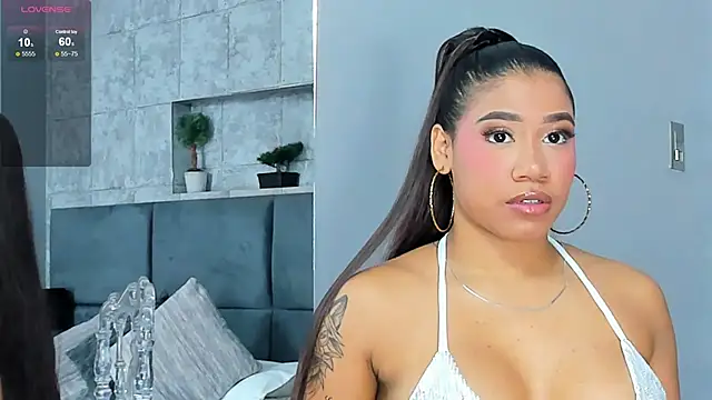 Snapshot of Salome_Diaz_ chatting on March 1, 2025, 1:29 pm Salome Diaz  online show from March 1, 2025, 1:29 pm