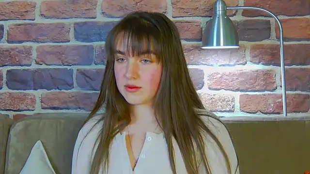 Sofia Hugs online show from February 6, 2026, 7:17 pm