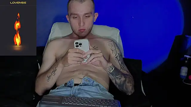 Dylanwhite23  online show from February 8, 2026, 11:30 pm