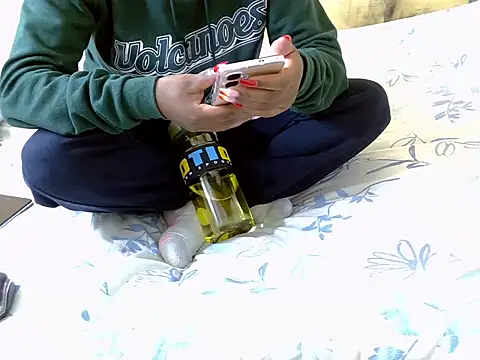 prettylacey3 online show from February 25, 2026, 10:08 pm