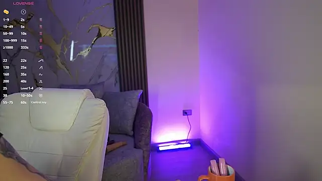 Anybuny online show from November 1, 2025, 11:34 am