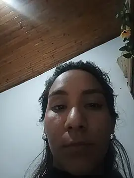 Snapshot of PoisonIvy15_ chatting on December 12, 2024, 3:43 am PoisonIvy15 online show from December 12, 2024, 3:43 am