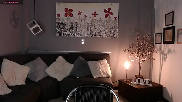 Snapshot of PoisonIvy15_ chatting on December 21, 2024, 2:30 am PoisonIvy15 online show from December 21, 2024, 2:30 am