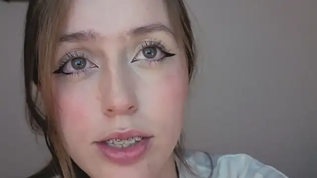 SofiaGc online show from October 18, 2025, 5:32 am