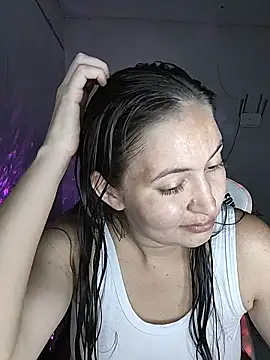 dani123unica online show from November 12, 2025, 3:45 pm