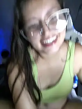 Snapshot of dani123unica chatting on April 4, 2026, 11:29 am dani123unica online show from April 4, 2026, 11:29 am