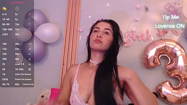 Snapshot of Thayssa_ross chatting on April 21, 2026, 7:50 pm Thayssa ross online show from April 21, 2026, 7:50 pm