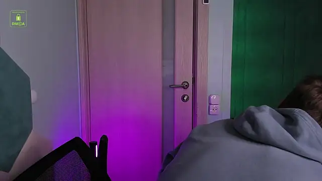 MarkGWalker online show from December 21, 2024, 3:42 pm