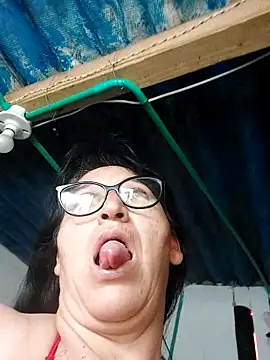 clarita 01 online show from December 5, 2025, 3:09 pm