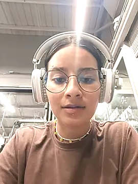 Snapshot of _vaness chatting on January 8, 2025, 6:09 am  vaness online show from January 8, 2025, 6:09 am