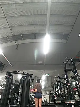 Snapshot of _vaness chatting on March 6, 2025, 5:46 am  vaness online show from March 6, 2025, 5:46 am