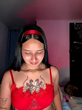 Snapshot of _vaness chatting on October 8, 2025, 6:33 am  vaness online show from October 8, 2025, 6:33 am