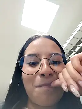  vaness online show from March 3, 2026, 11:43 pm