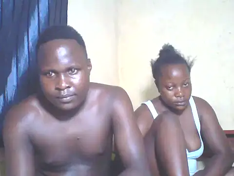 Snapshot of Dark_Queenchocolate chatting on October 25, 2025, 9:31 pm Dark Queenchocolate online show from October 25, 2025, 9:31 pm