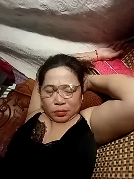 Snapshot of Sexy-asslove90 chatting on October 19, 2025, 6:36 am Sexy-asslove90 online show from October 19, 2025, 6:36 am