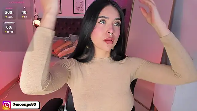 Luna  Ponce online show from January 19, 2026, 3:49 pm