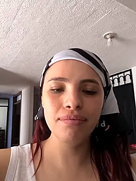 elizatexx online show from April 3, 2026, 6:17 pm